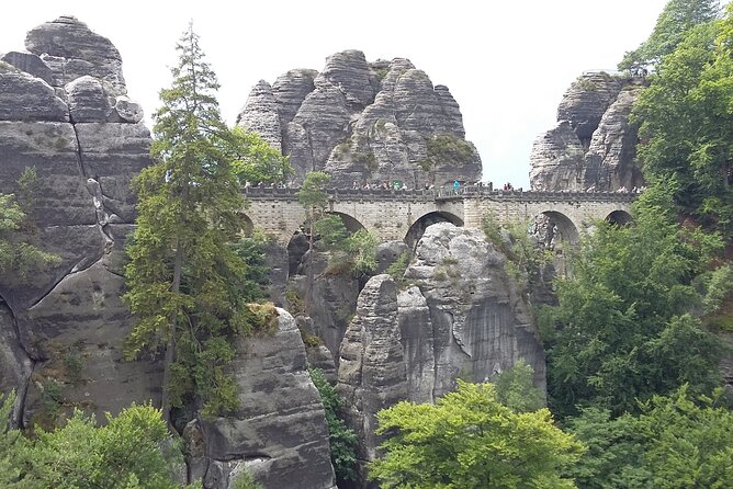 Private Tour to Czech-Saxon Switzerland National Park - Choosing the boat ride through Edmund Gorge
