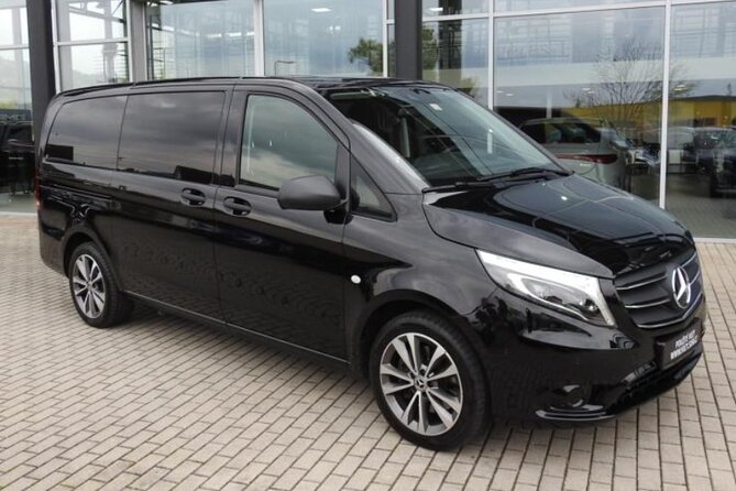 Private Transfer from Prague Airport to Prague City Hotels 1 - 7 pax - Luggage, comfort, and the small details that matter