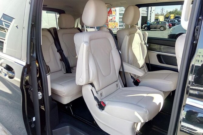 Private Transfer from Prague Airport to Prague City Hotels 1 - 7 pax - Should you book this Prague airport transfer?