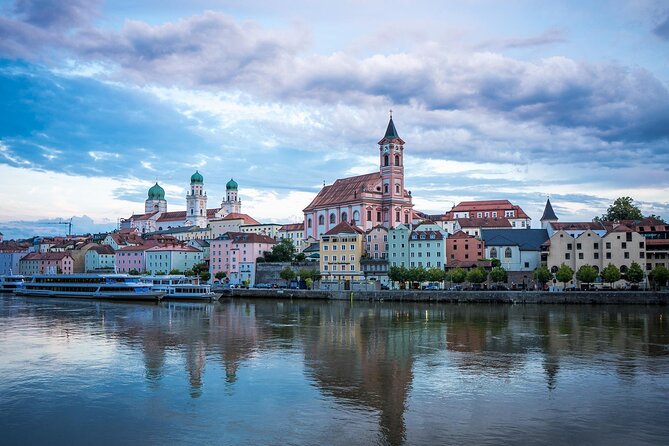 Private transfer from Prague to Passau, 2h of Sightseeing stop - Why this transfer works better than a simple ride