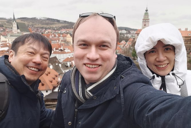 Private UNESCO Český Krumlov Trip from Prague with Local Guide - Is $270.32 per person a fair price?