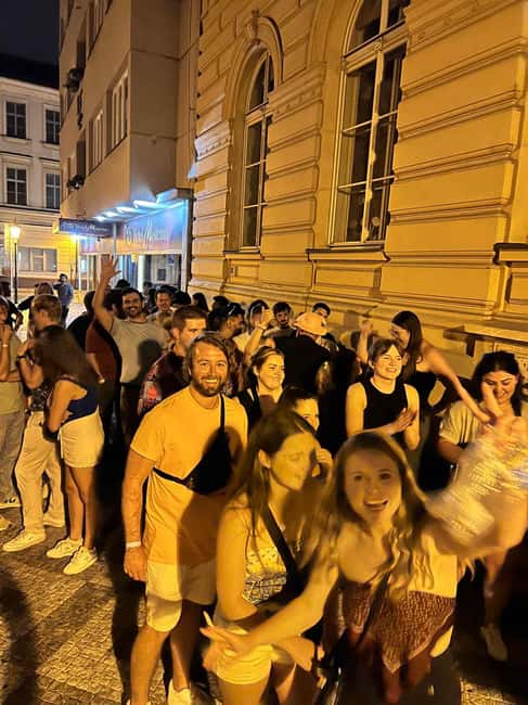 Pub Crawl with Shots and Night Club I Prague - Starting with a shot at Recovery Room