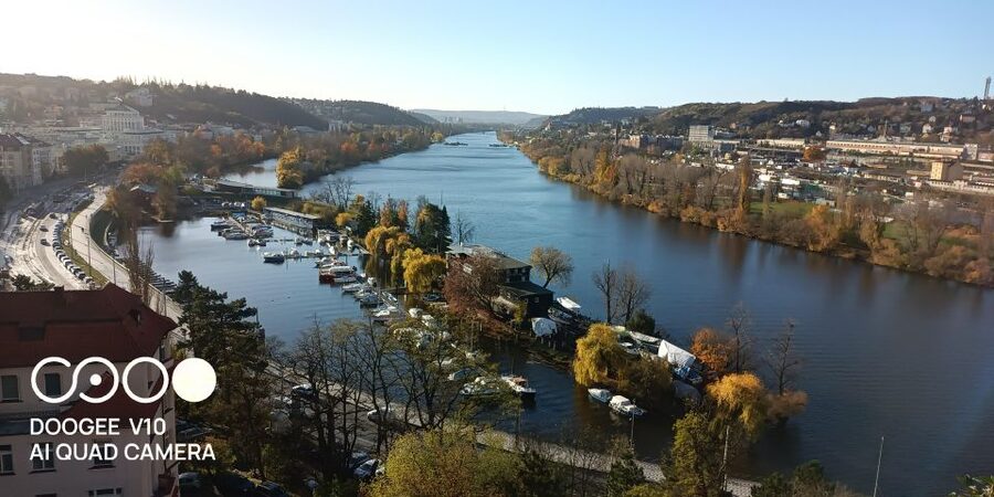 Real life in Prague - Easy Walk from Vysehrad to Vyton - Walking Through Vyšehrad Fortress and Park