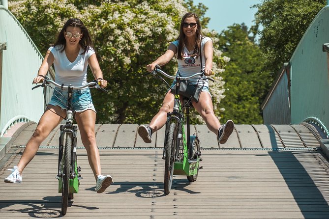 Rent your E-Scooter Hugo Bike in Prague! - Considering the $49.37 price