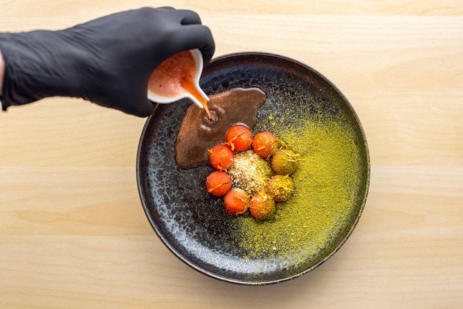 Savor 10 Course Dinner in Chef’s Kitchen - Getting there and planning the evening
