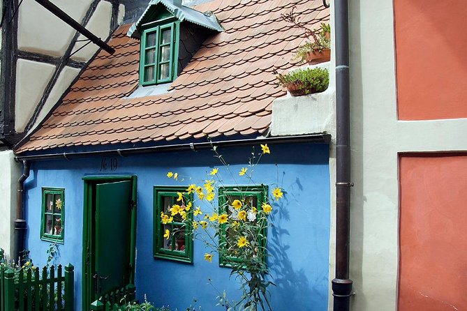 Self-Guided Audio Tour - Prague Castle District - Golden Lane and the Alchemist Legend