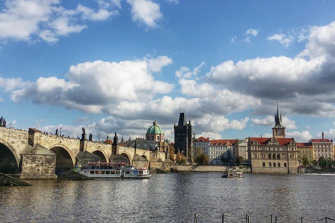 Shared Arrival Transfer: Prague Airport to Hotels - Finding the Driver After Customs