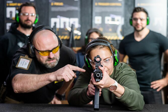 Shooting Range Prague - RANGER Prague - The guides make the difference for first-timers