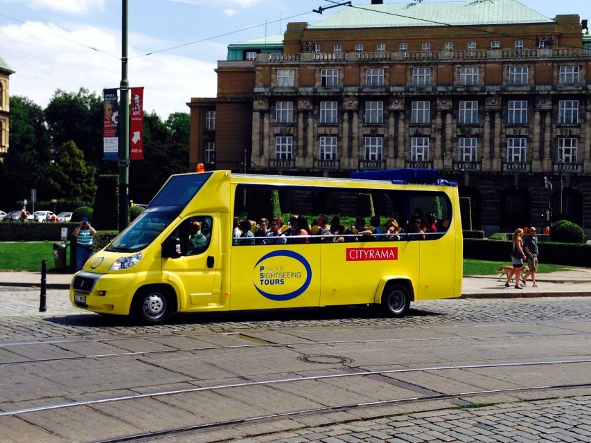 Short city tour by bus - 1 hour - Key points to know before booking