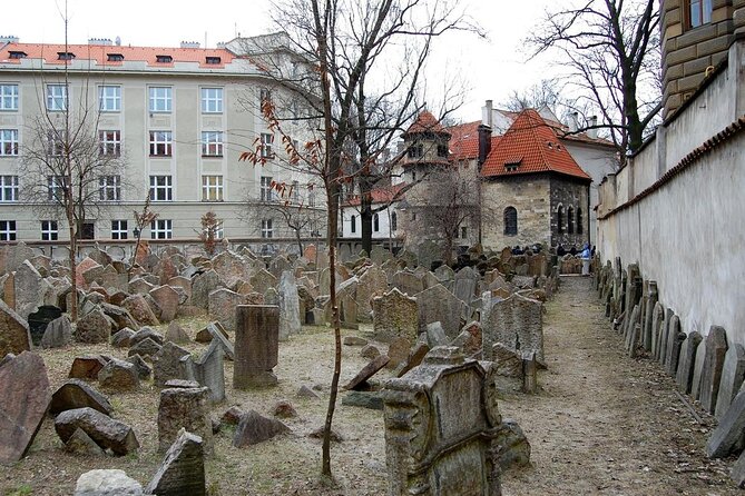 Small-Group Tour through the History of Jewish Prague - Maisel Synagogue and the Bohemian Community