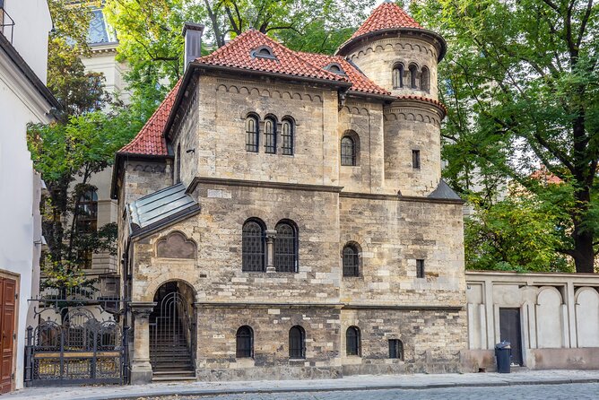 Small-Group Tour through the History of Jewish Prague - Spanish Synagogue and the Road to the Postwar Years