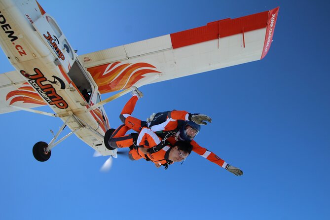 Tandem Skydiving in Prague - Tandem Jump with transfers! - Photos and video: the point to examine carefully