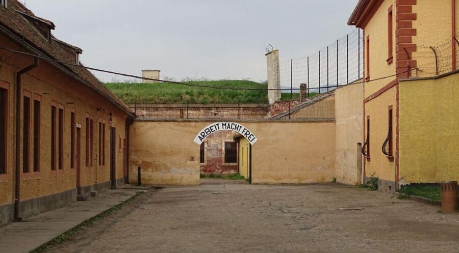 Terezin concentration field excursion - Leaving Prague at 9:00 and building the context