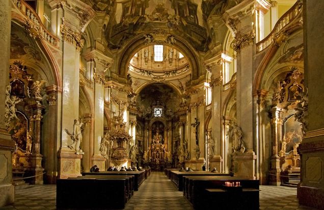 The essentials of Prague - Charles Bridge and the shift toward Malá Strana