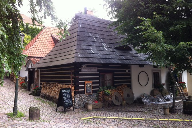 The Ultimate Prague History Tour - Nerudova, St. John’s Hill, and Prague’s Italian connection
