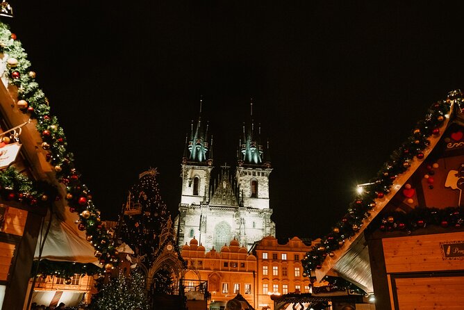 Tour 3 Magical Prague Markets with Locals, Christmas Goodies incl - Tylovo Namesti and the final hot drink
