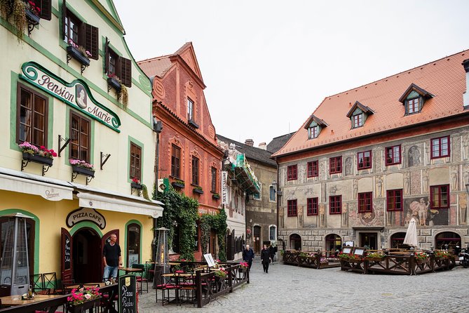 UNESCO Cesky Krumlov from Prague with Guided Tour and Transfer - Walking through the medieval center