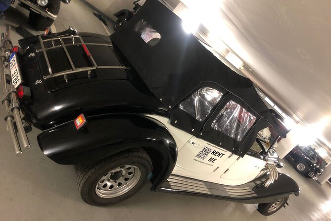 Vintage Cars Prague - Grand City Tour 150min / 1-6 pers. 2,5hrs - Pařížská Street and the city’s polished side