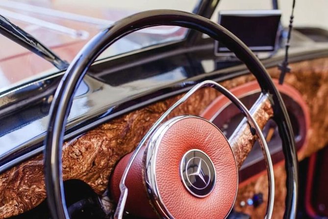Vintage Cars Prague - Grand City Tour 150min / 1-6 pers. 2,5hrs - Powder Tower links the old city to the modern center