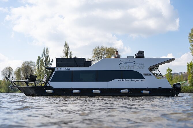 VIP Prague YachtBoat ONE Experience: All-You-Can-Drink - Cruising past Prague Castle and Vyšehrad