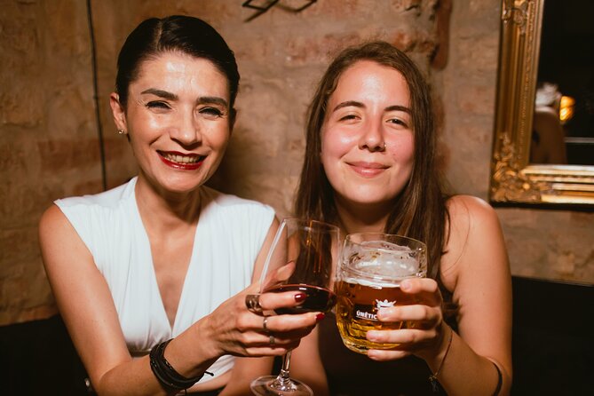 Wednesday Night Live Music and Cocktails Ticket in Kontakt Bar - Who Will Get the Most From This Evening