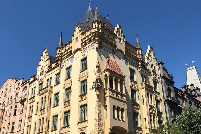 Welcome to Prague - Private Tour with Licensed Guide - What the private format adds
