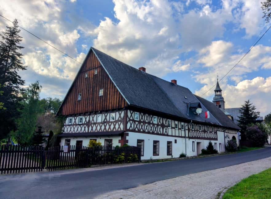 Wroclaw to Prague: 2-in-1 (Private Transfer + Country Tour) - What Vasily adds behind the wheel
