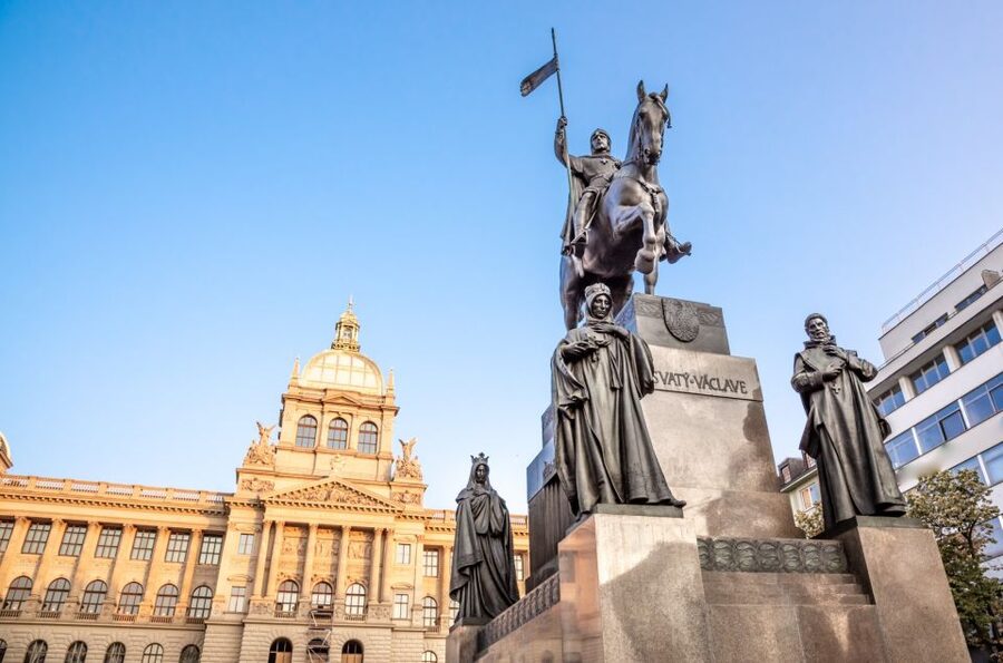 WWII and Communism History in Prague's Old Town Private Tour - What the four-hour Museum of Communism adds